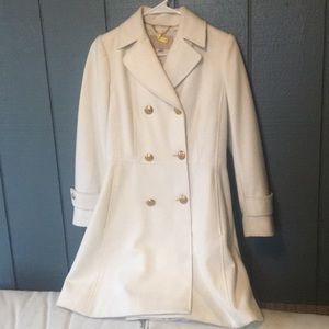 Banana Republic Cream dress coat size XS.